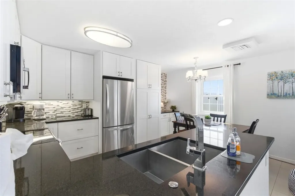 5280 Coquina Key Drive SE St Petersburg FL 33705
