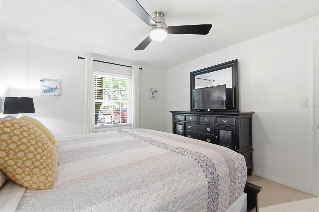 5280 Coquina Key Drive SE St Petersburg FL 33705