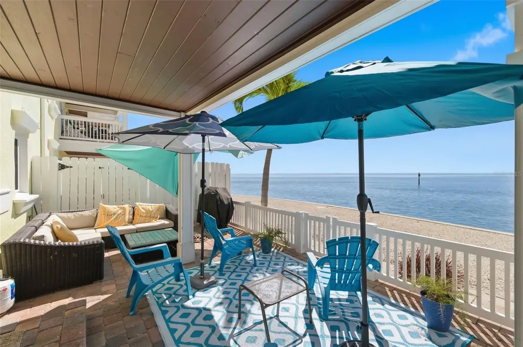 5280 Coquina Key Drive SE St Petersburg FL 33705
