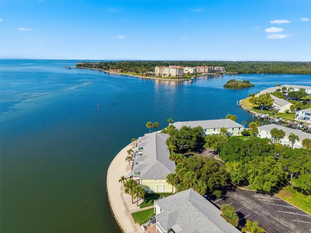 5280 Coquina Key Drive SE St Petersburg FL 33705