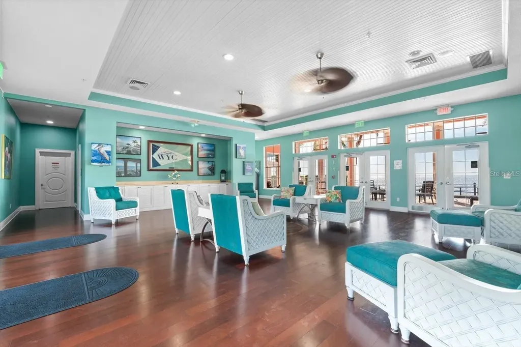 5280 Coquina Key Drive SE St Petersburg FL 33705
