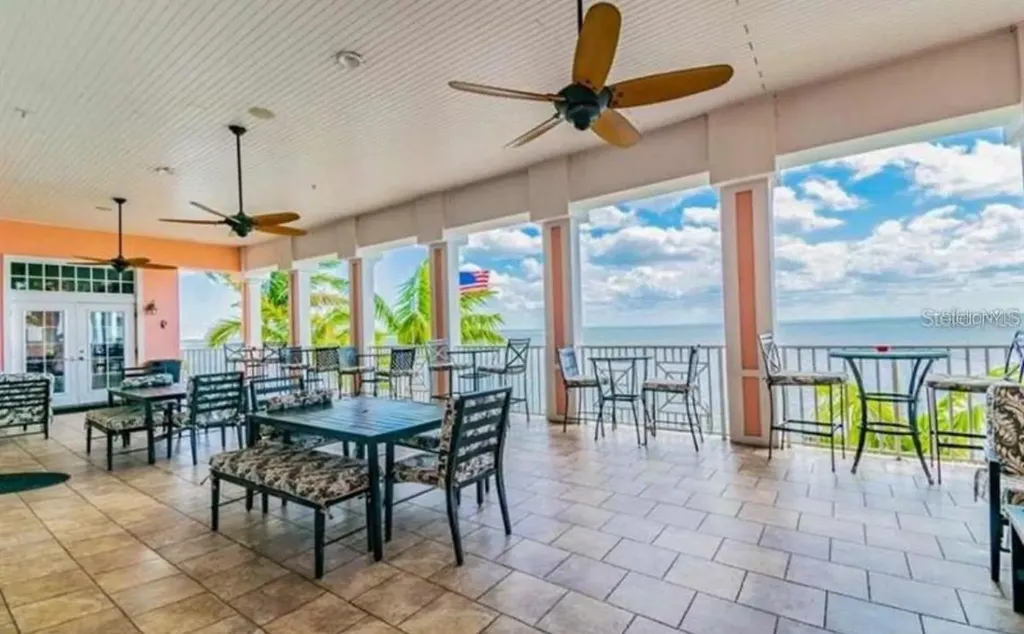 5280 Coquina Key Drive SE St Petersburg FL 33705