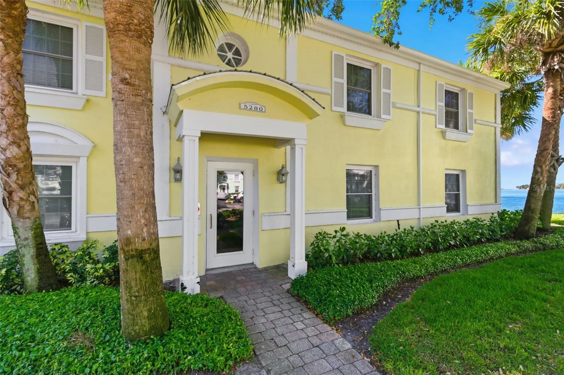 5280 Coquina Key Drive SE St Petersburg FL 33705