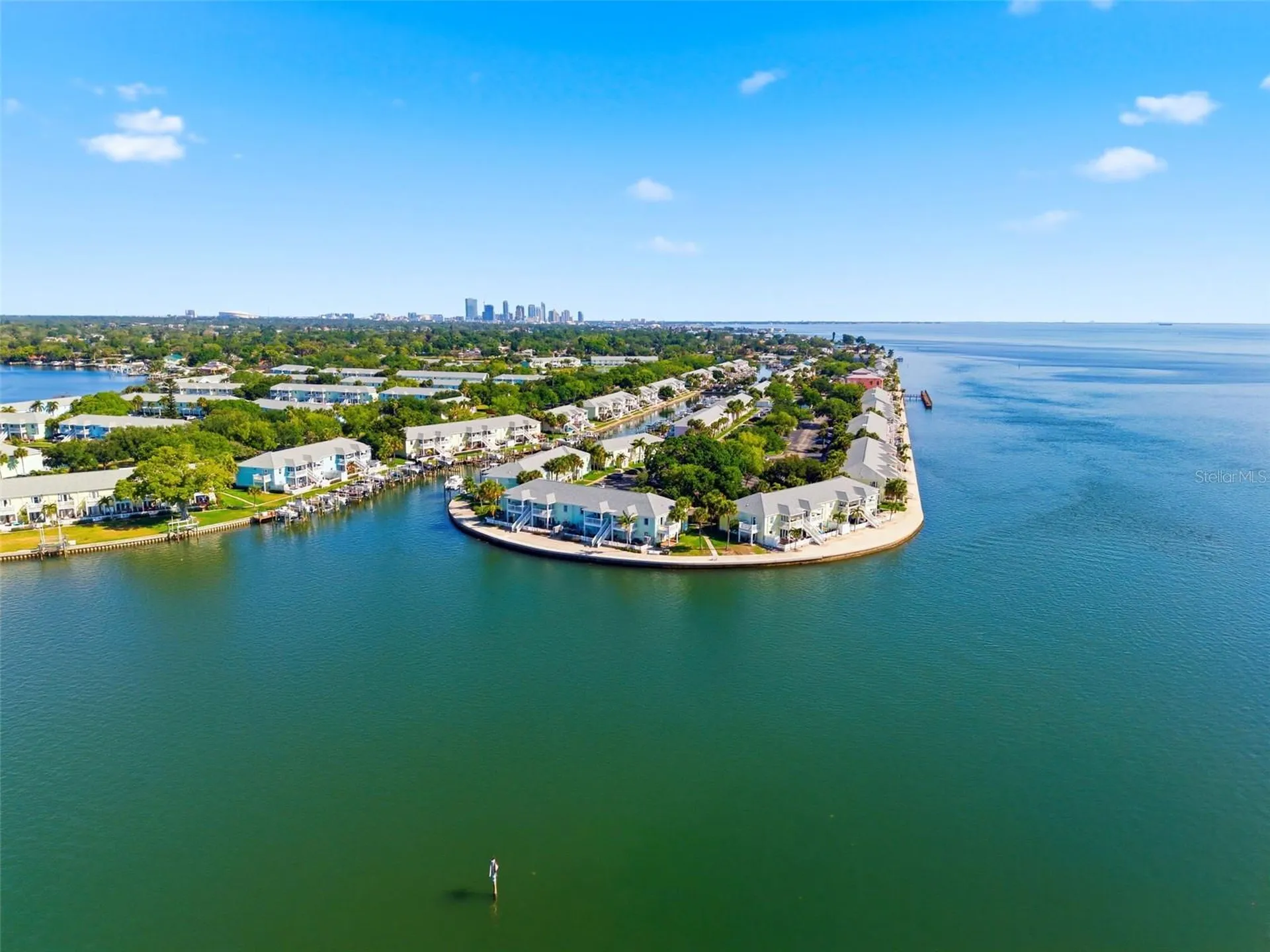 5280 Coquina Key Drive SE St Petersburg FL 33705