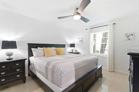 5280 Coquina Key Drive SE St Petersburg FL 33705