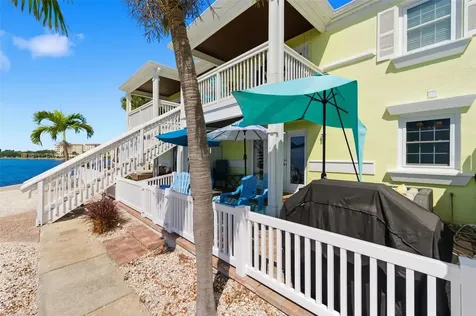 5280 Coquina Key Drive SE St Petersburg FL 33705