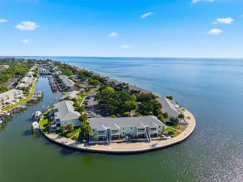 5280 Coquina Key Drive SE St Petersburg FL 33705