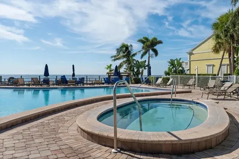 5280 Coquina Key Drive SE St Petersburg FL 33705