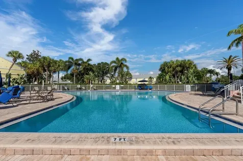 5280 Coquina Key Drive SE St Petersburg FL 33705