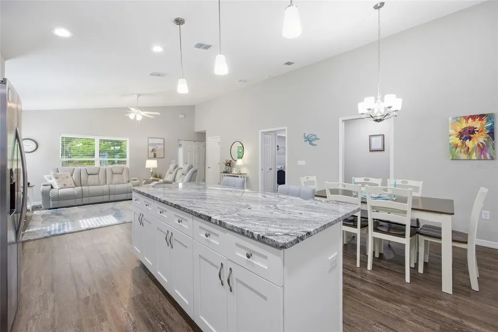 141 Fisher Way Ocklawaha FL 32179