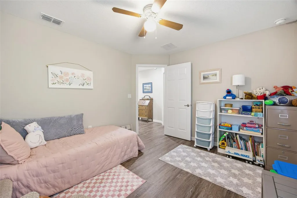 141 Fisher Way Ocklawaha FL 32179
