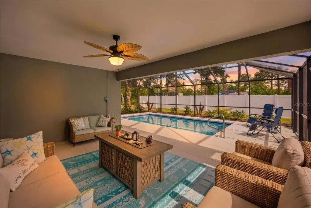 141 Fisher Way Ocklawaha FL 32179