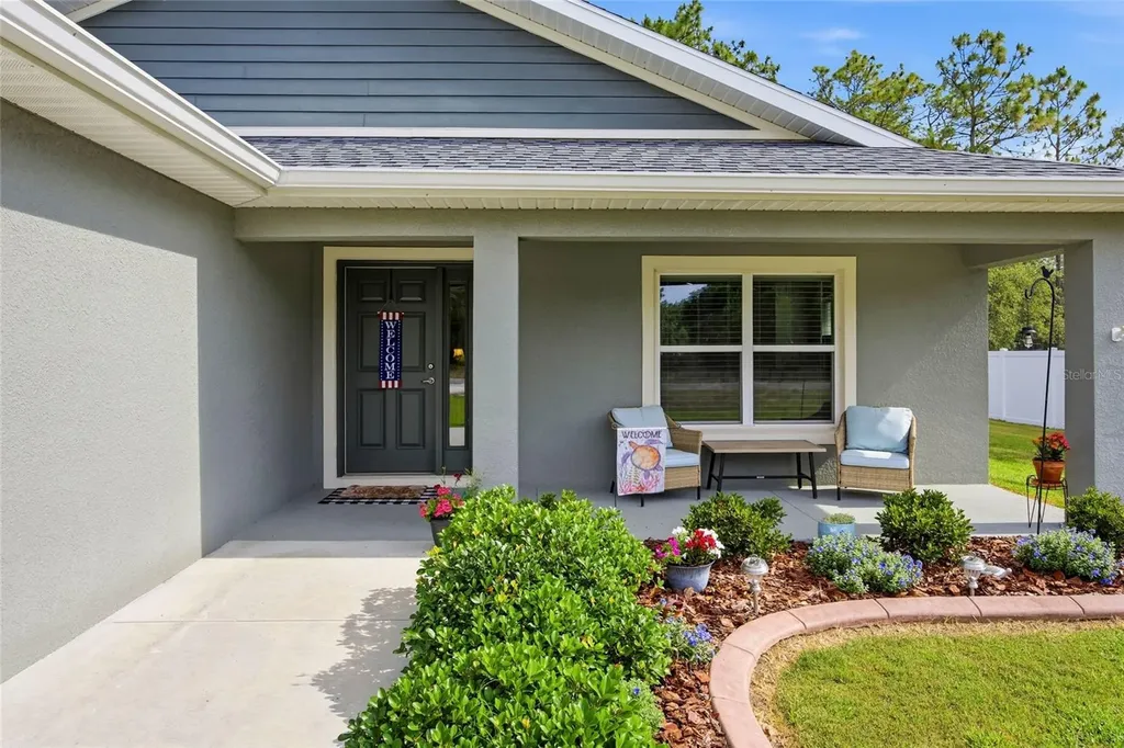 141 Fisher Way Ocklawaha FL 32179