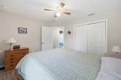 141 Fisher Way Ocklawaha FL 32179