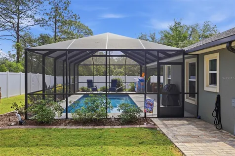 141 Fisher Way Ocklawaha FL 32179