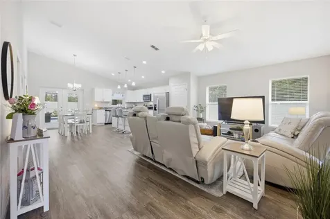 141 Fisher Way Ocklawaha FL 32179