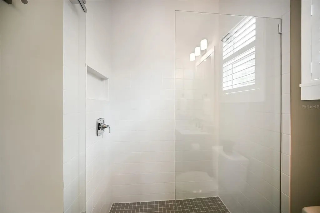 8092 Grande Shores Drive Sarasota FL 34240