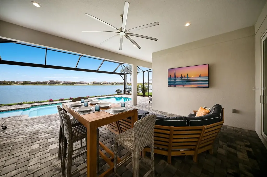 8092 Grande Shores Drive Sarasota FL 34240