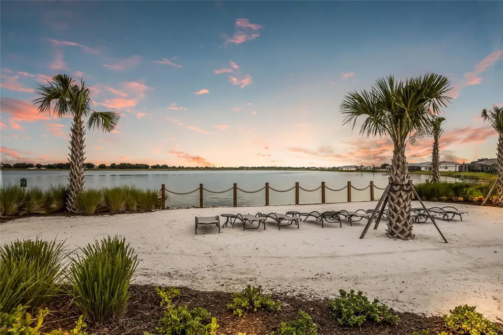 8092 Grande Shores Drive Sarasota FL 34240