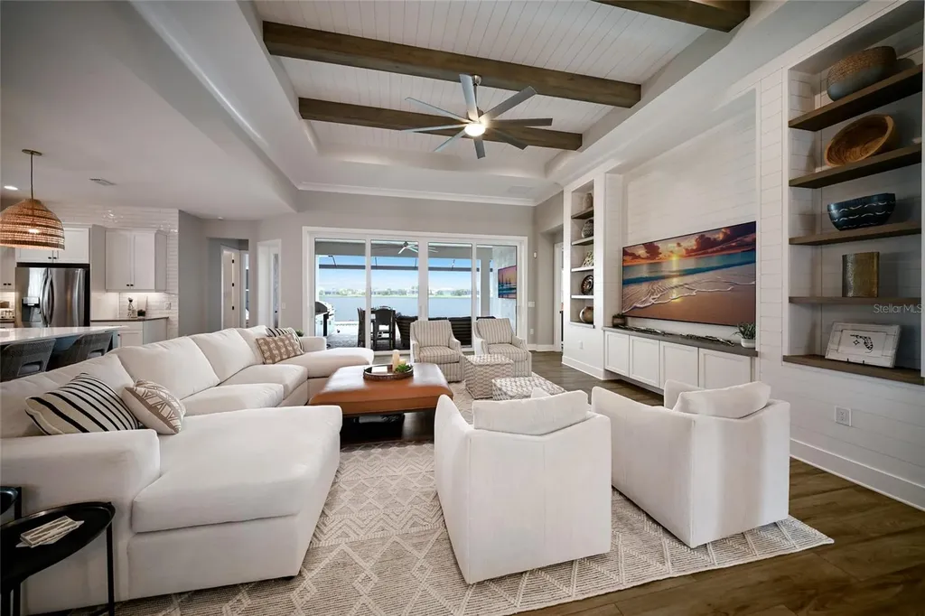 8092 Grande Shores Drive Sarasota FL 34240
