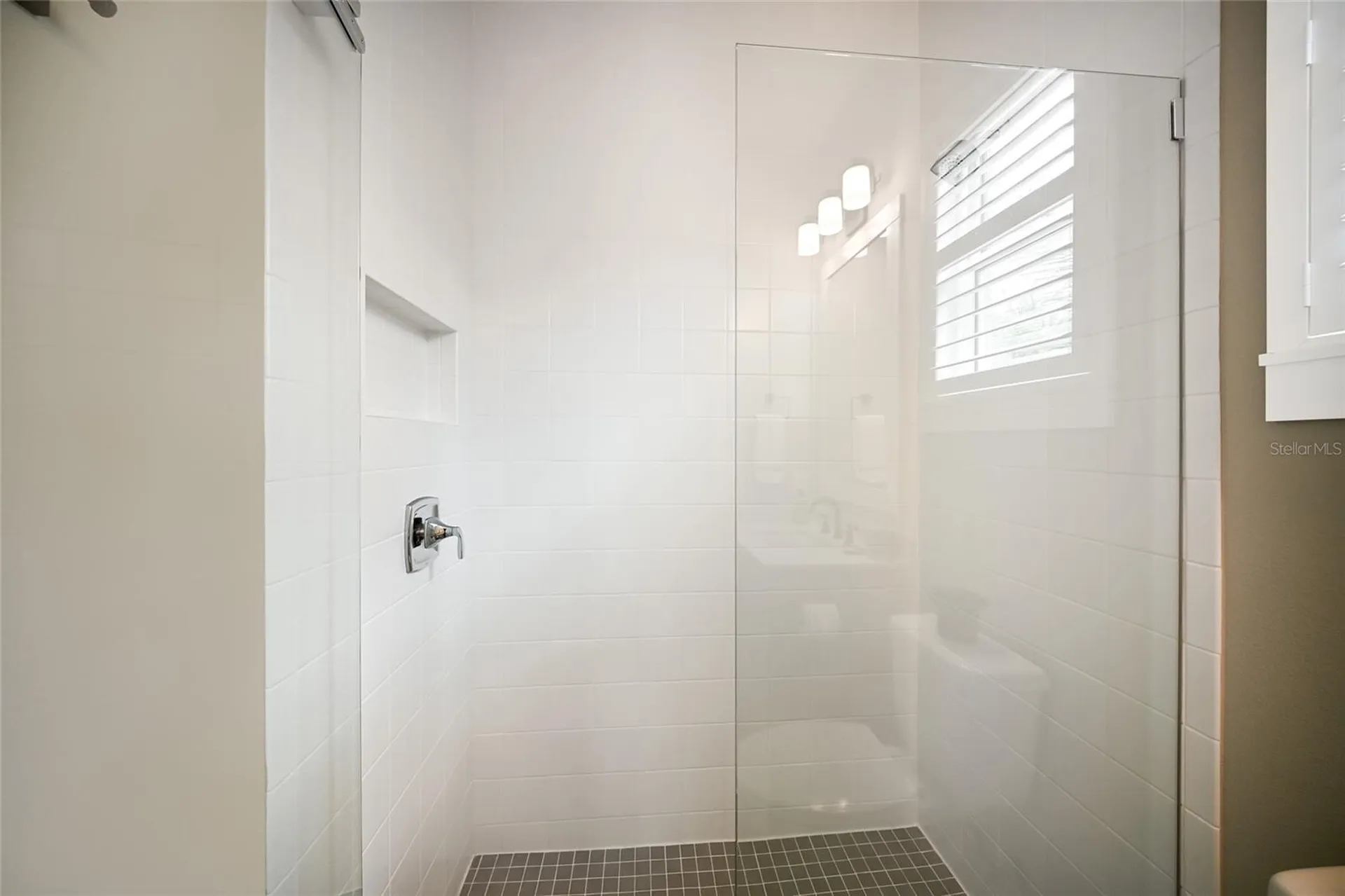8092 Grande Shores Drive Sarasota FL 34240