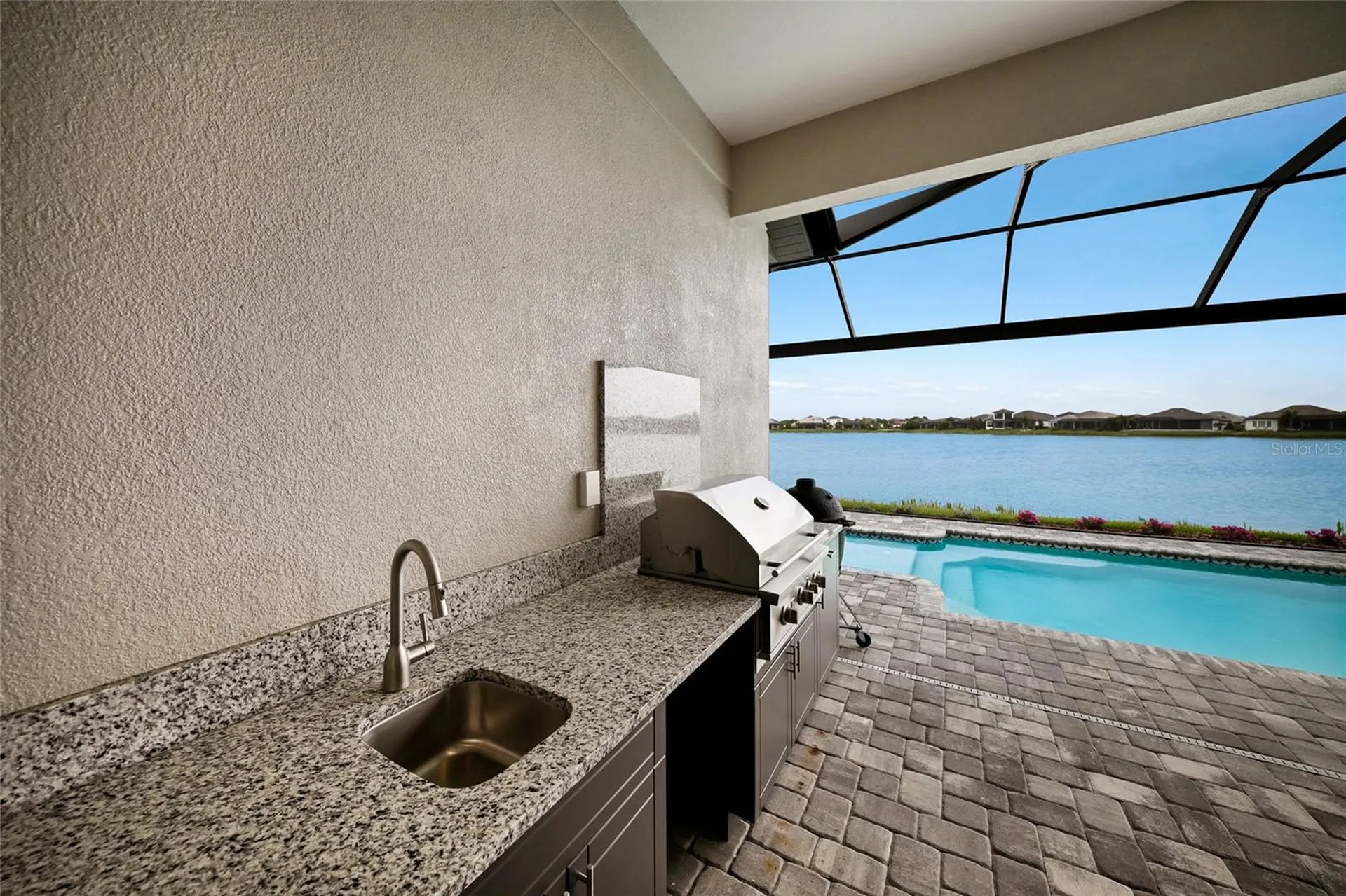 8092 Grande Shores Drive Sarasota FL 34240