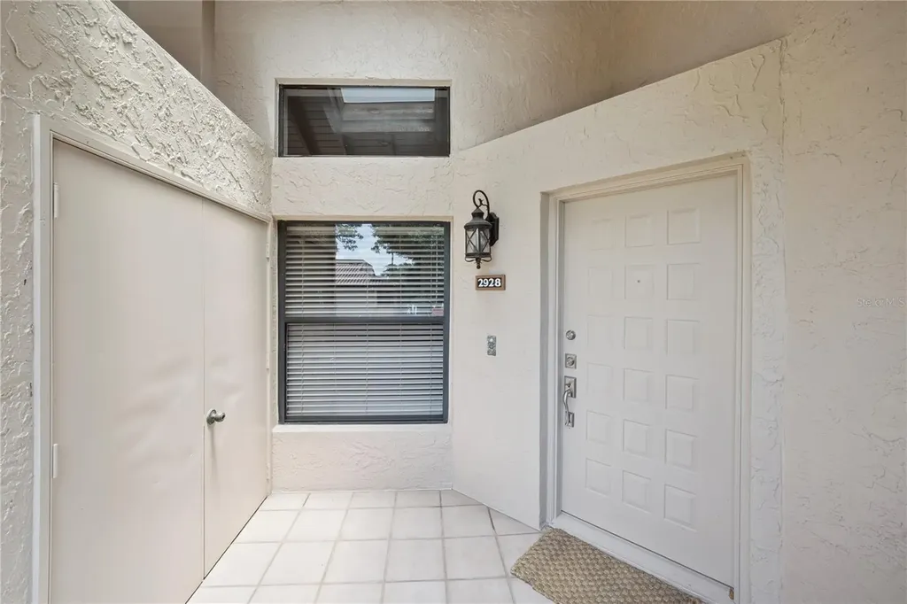 2928 Lake Pineloch Boulevard Orlando FL 32806