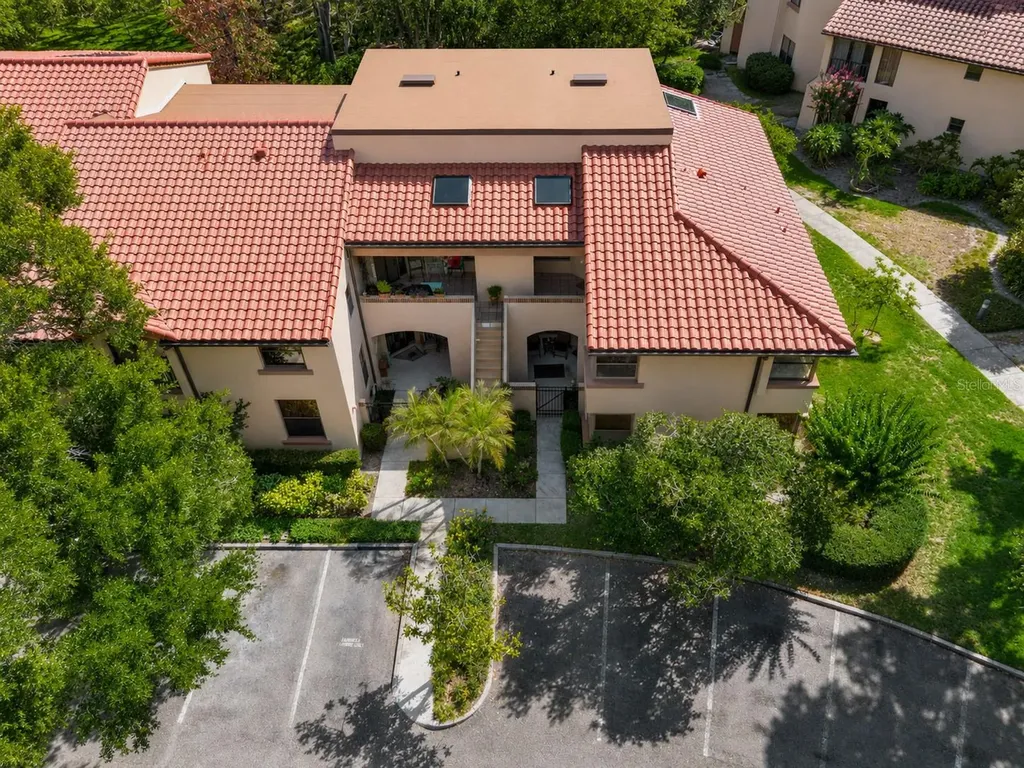 2928 Lake Pineloch Boulevard Orlando FL 32806