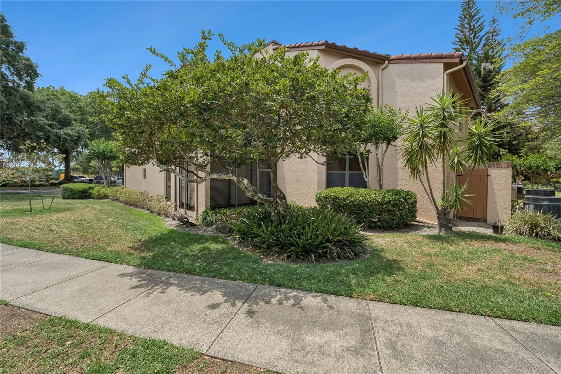 2928 Lake Pineloch Boulevard Orlando FL 32806