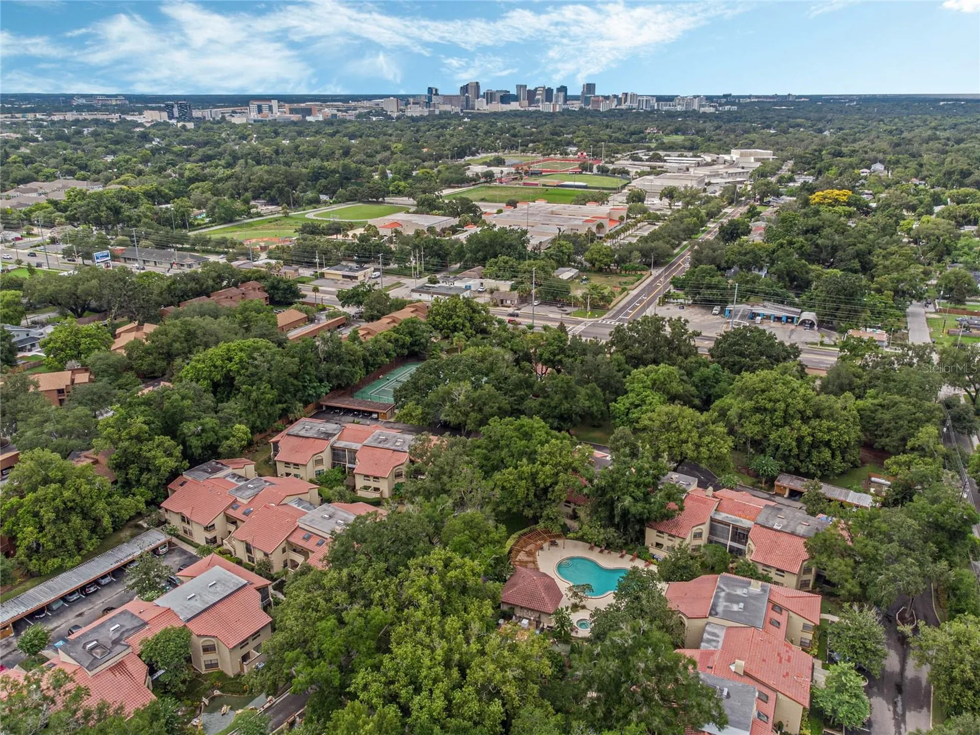 2928 Lake Pineloch Boulevard Orlando FL 32806