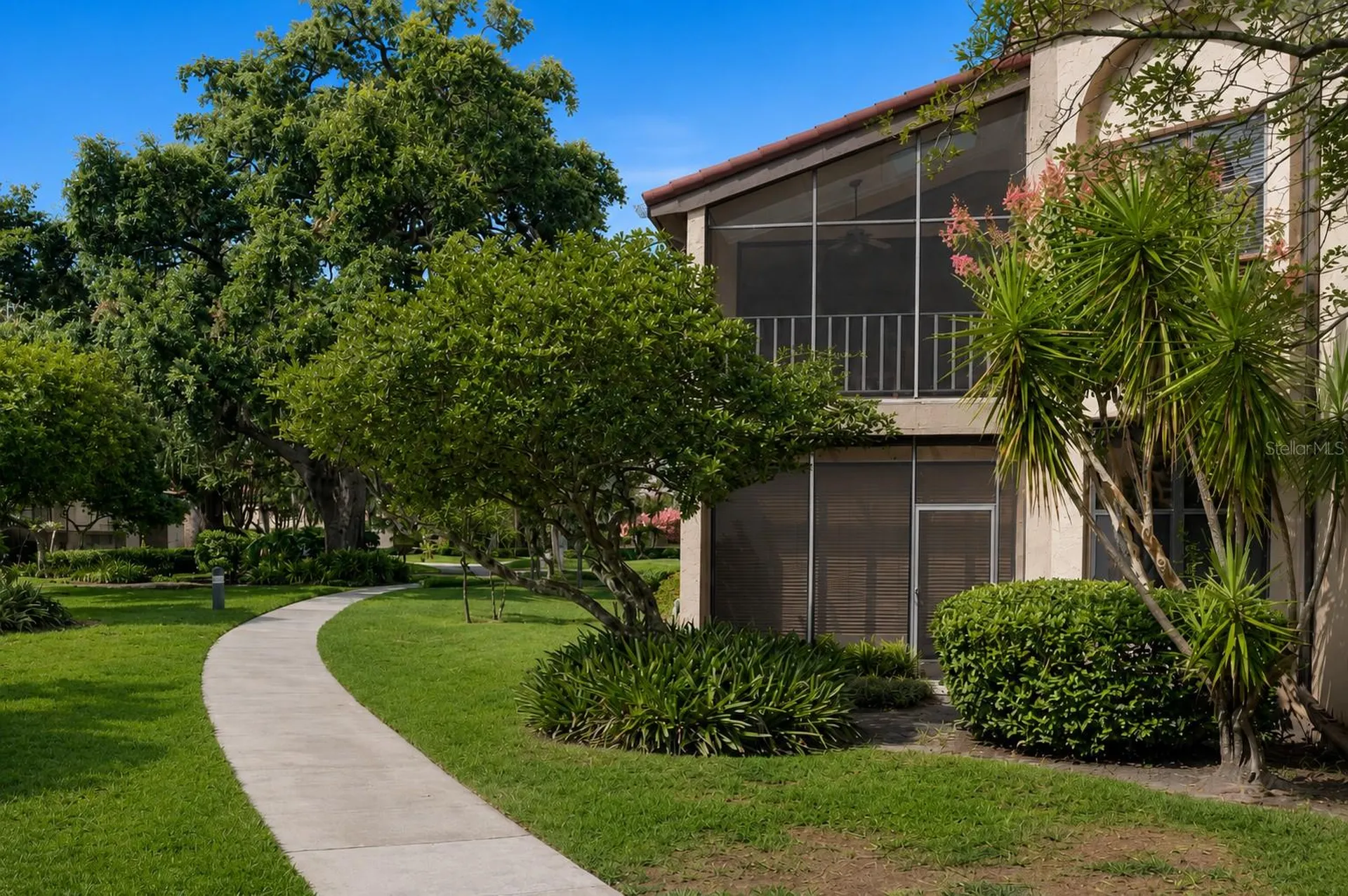 2928 Lake Pineloch Boulevard Orlando FL 32806