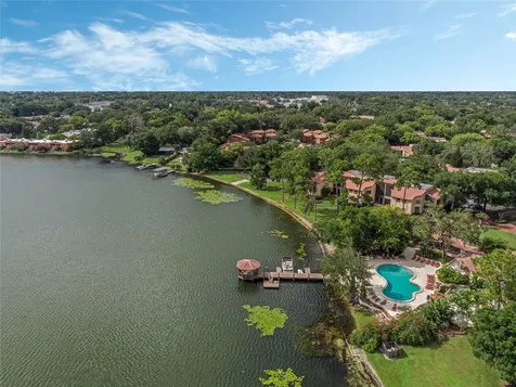 2928 Lake Pineloch Boulevard Orlando FL 32806