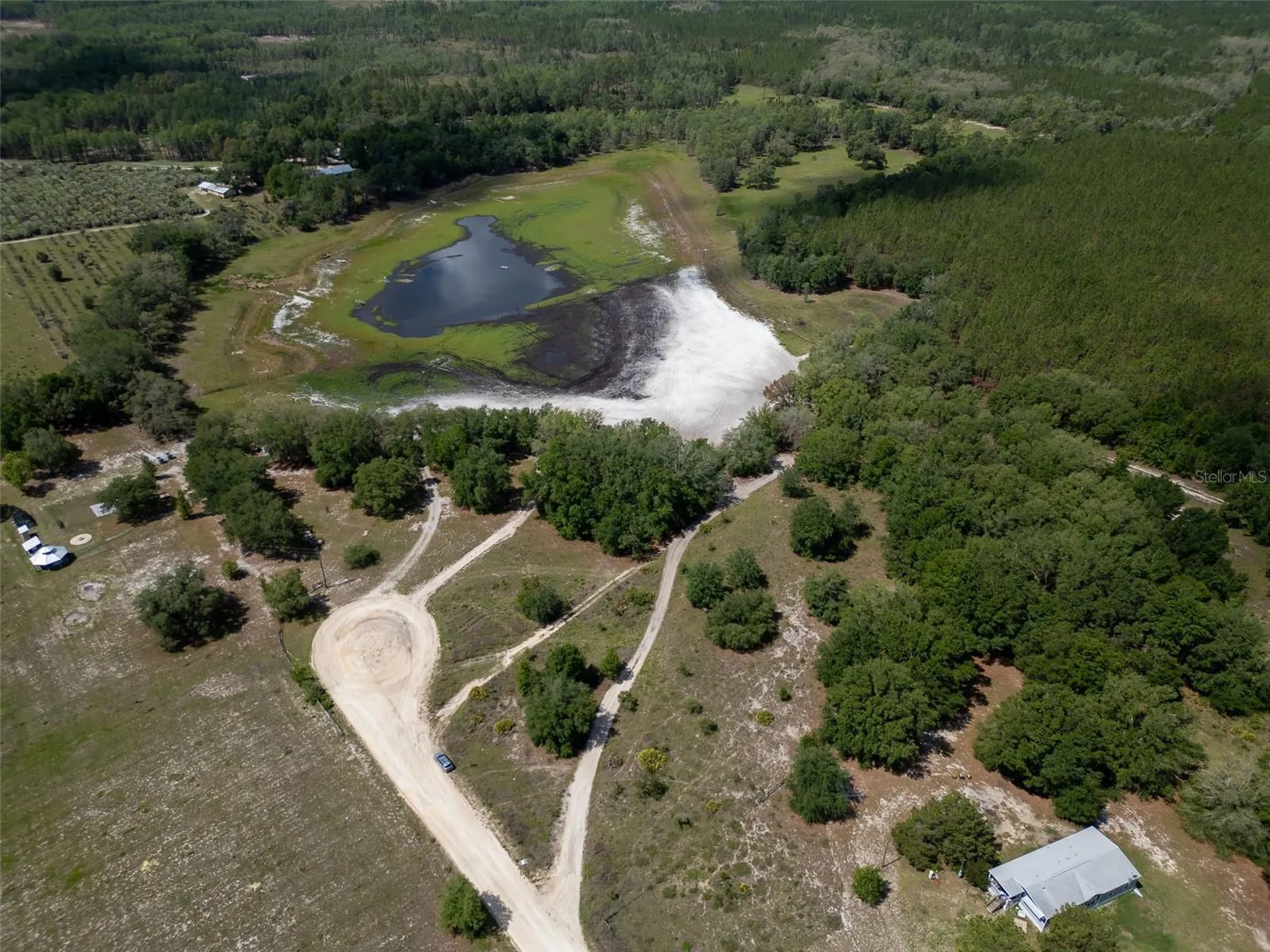 SE 53 Court Trenton FL 32693