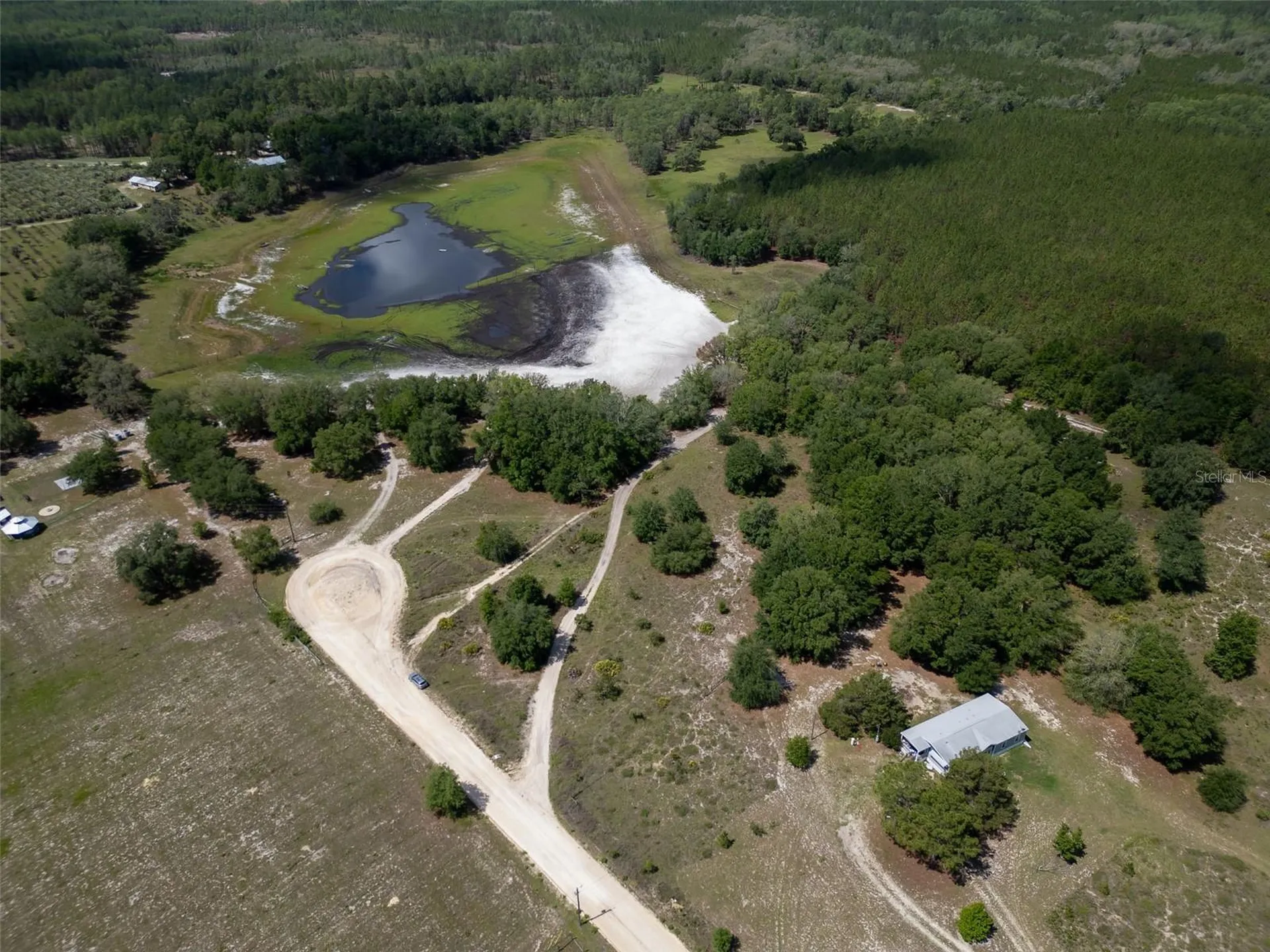 SE 53 Court Trenton FL 32693