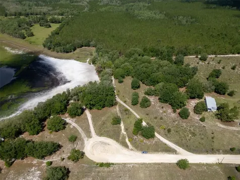 SE 53 Court Trenton FL 32693