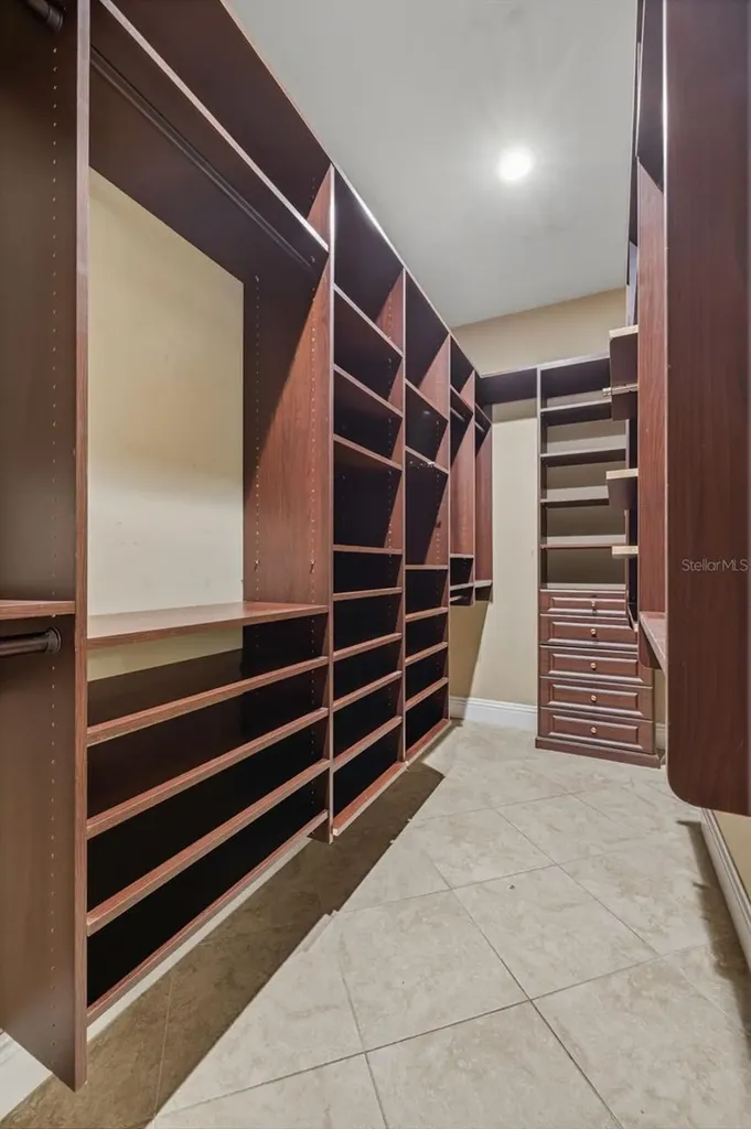 3107 W Fountain Boulevard Tampa FL 33609
