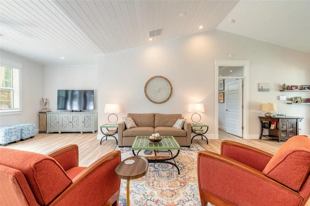 1107 S Orange Street New Smyrna Beach FL 32168