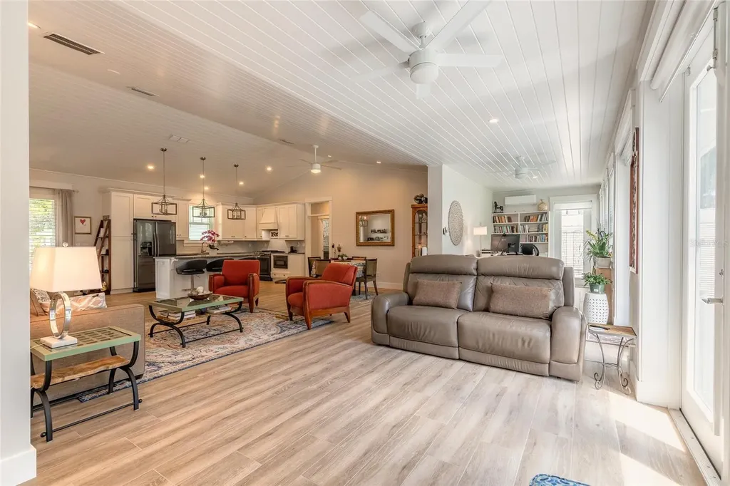 1107 S Orange Street New Smyrna Beach FL 32168