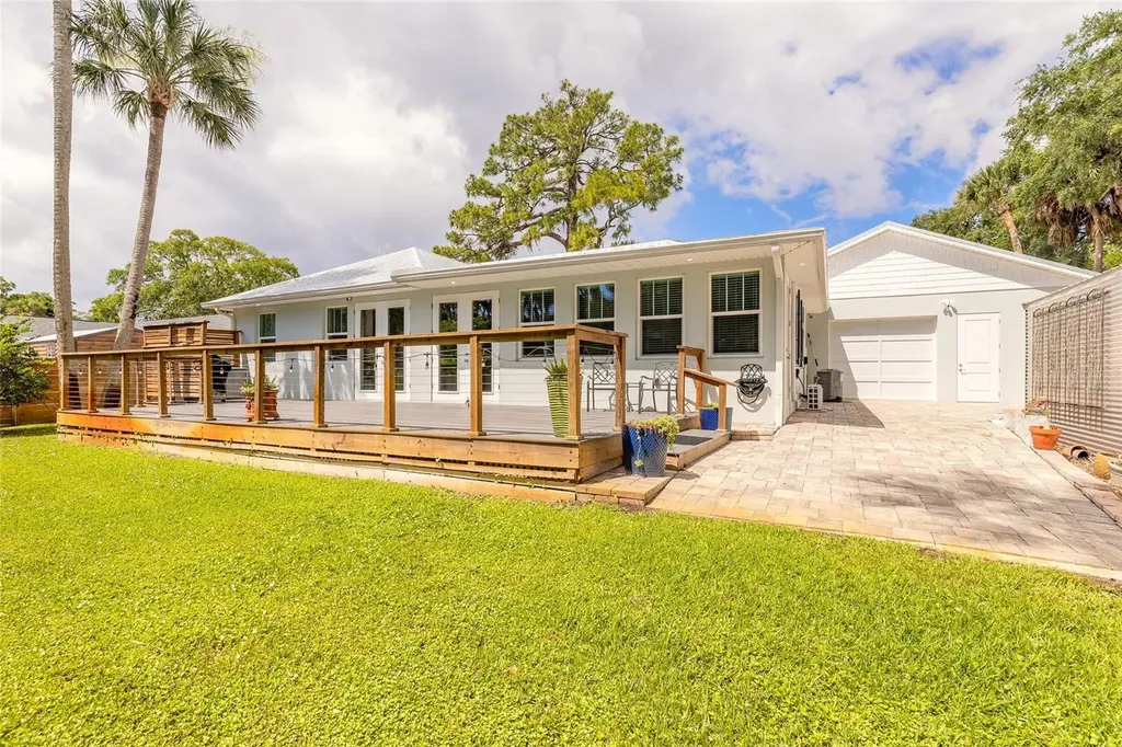 1107 S Orange Street New Smyrna Beach FL 32168