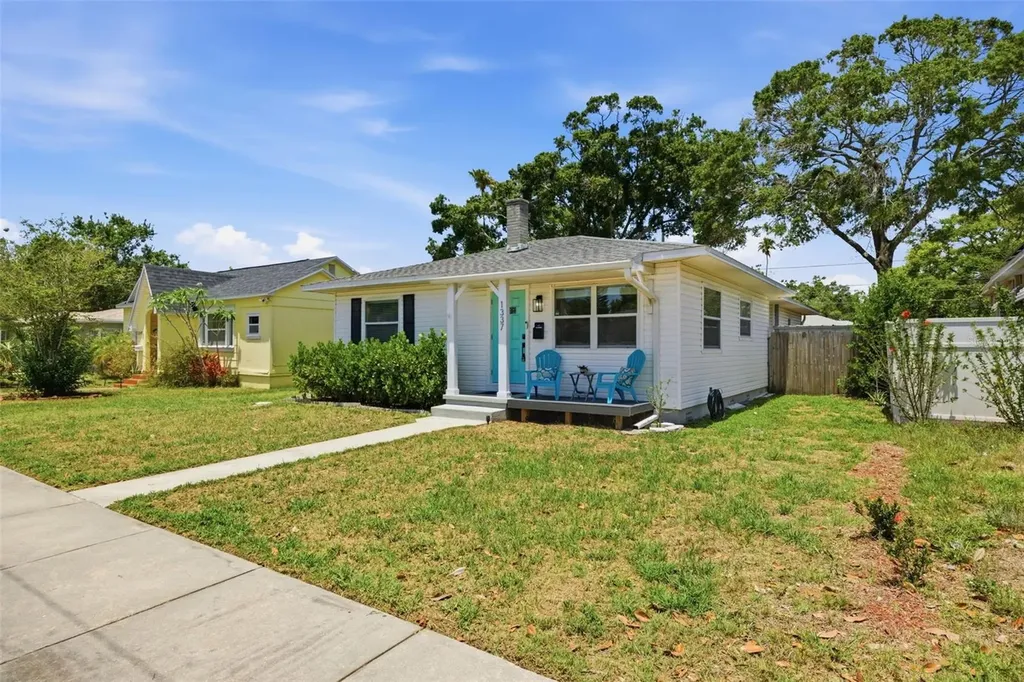 1337 34th Avenue N St Petersburg FL 33704