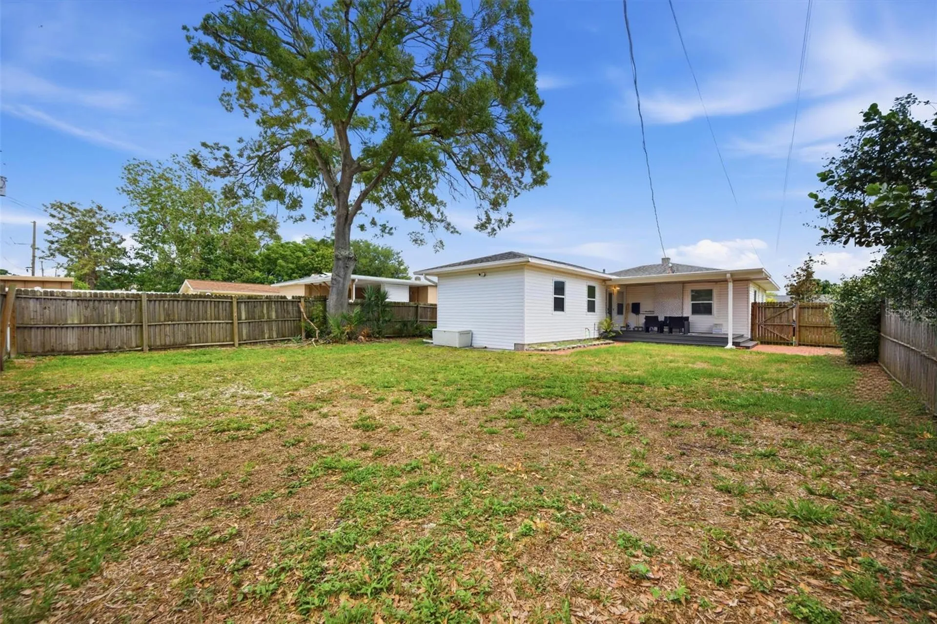 1337 34th Avenue N St Petersburg FL 33704