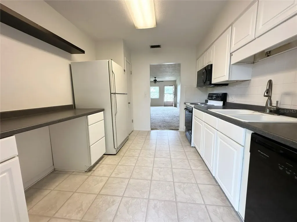 5728 14th Avenue N St Petersburg FL 33710