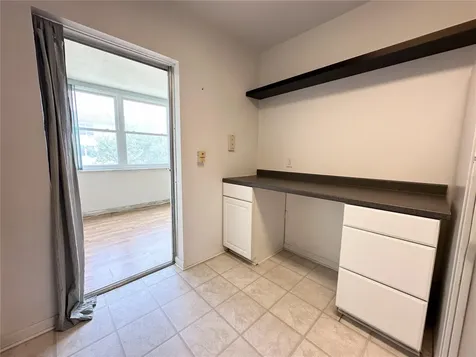 5728 14th Avenue N St Petersburg FL 33710