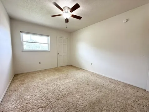 5728 14th Avenue N St Petersburg FL 33710