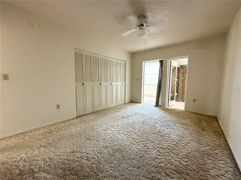 5728 14th Avenue N St Petersburg FL 33710