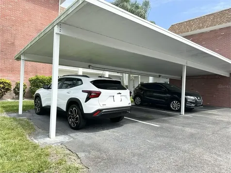 5728 14th Avenue N St Petersburg FL 33710