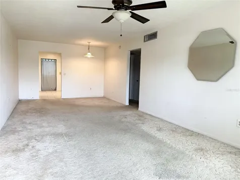5728 14th Avenue N St Petersburg FL 33710