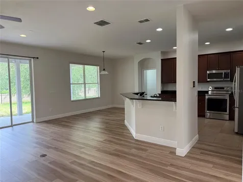 345 Beacon Pointe Drive Ocoee FL 34761
