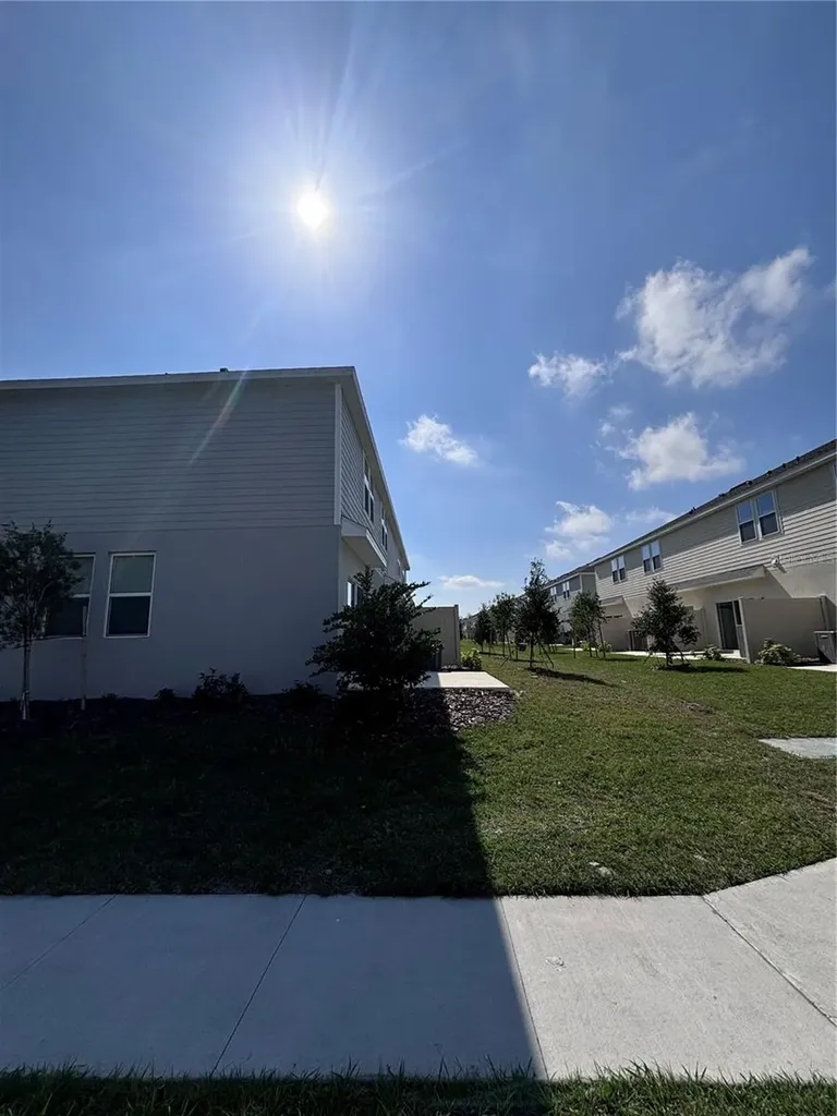 3010 Canary Avenue Davenport FL 33837
