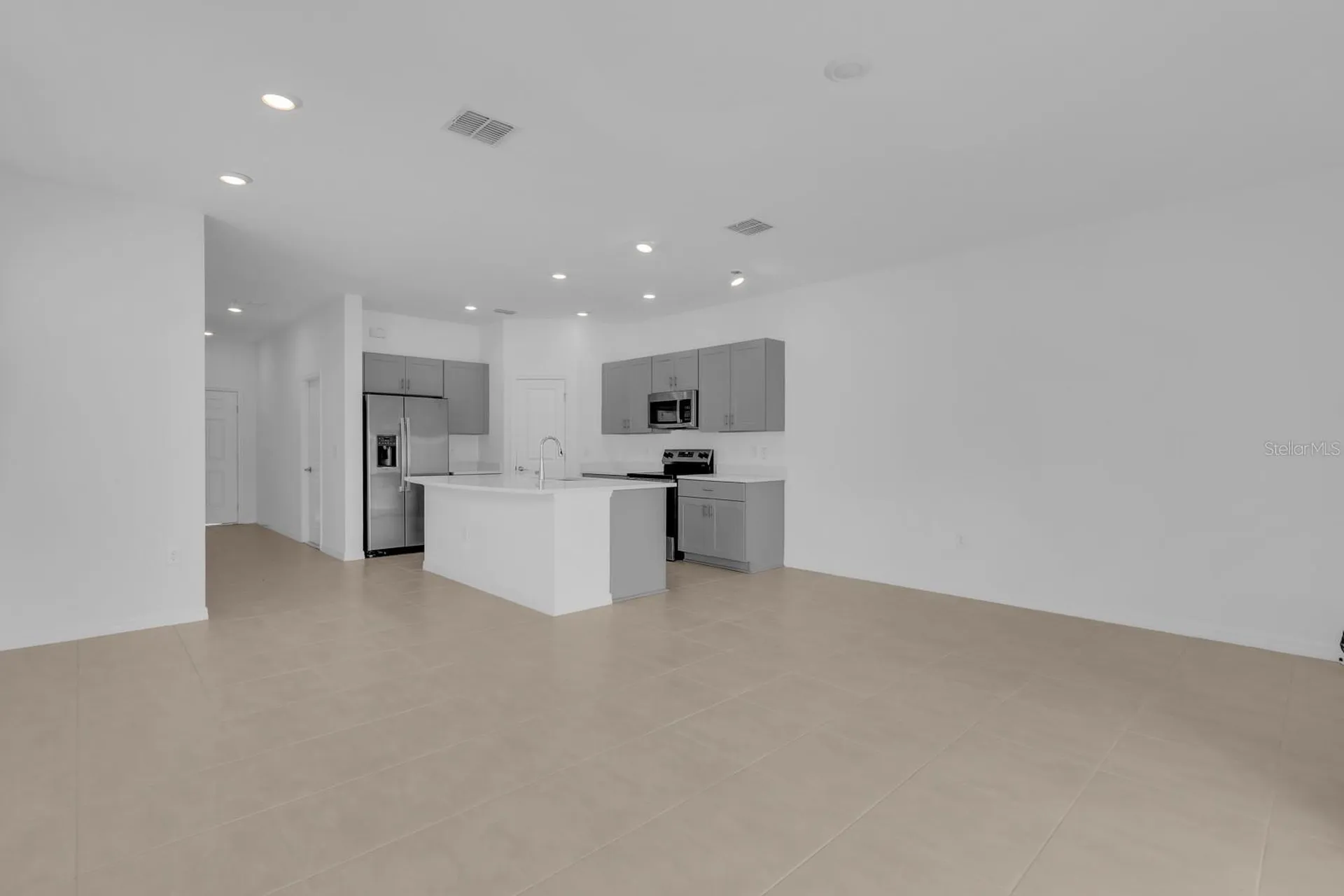 3010 Canary Avenue Davenport FL 33837